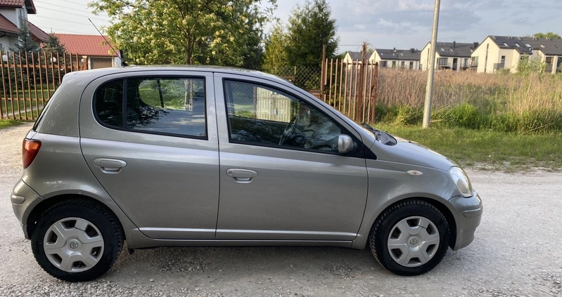 Toyota Yaris cena 12950 przebieg: 136300, rok produkcji 2004 z Warszawa małe 191